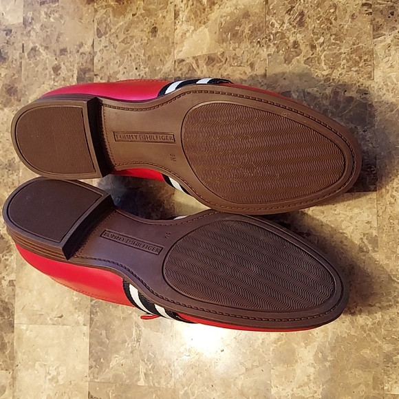 New Tommy Hilfiger loafers, size 6 - Picture 7 of 7